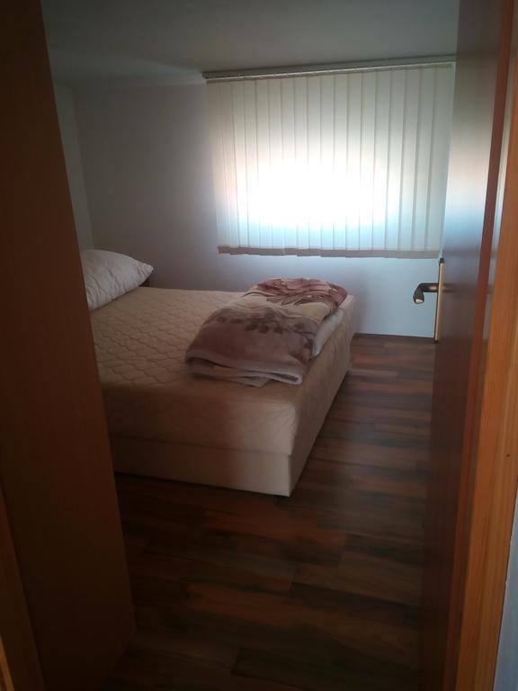 Apartmani Kapitanovic Biograd Na Moru Kültér fotó
